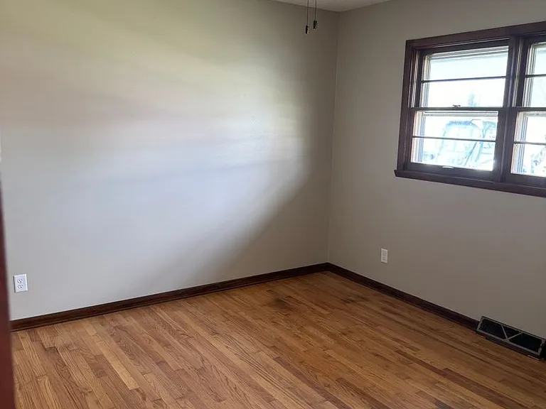 1506 Maryland Ct — Photo 3