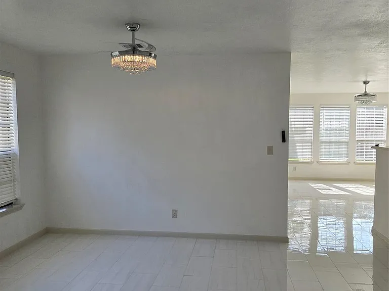 16203 Dryberry Ct — Photo 23