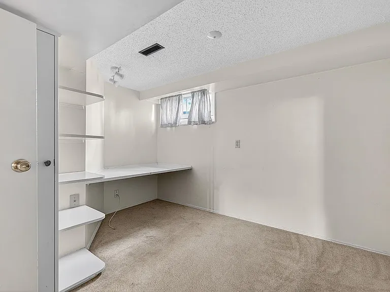 11608 Edinboro Rd NW — Photo 14