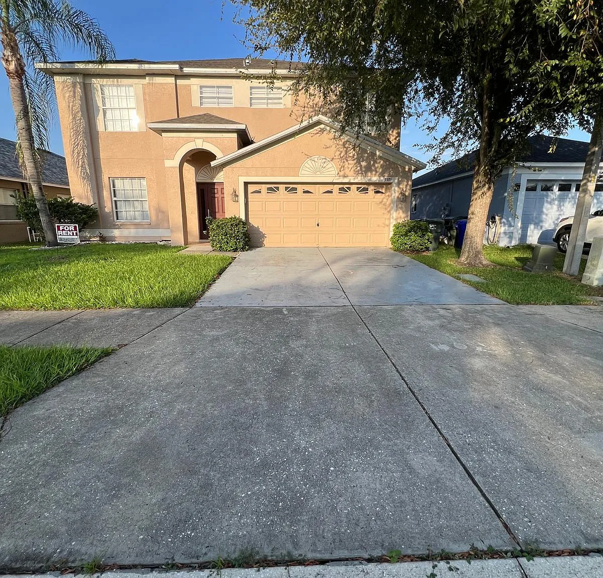 4 bed, 2859 sqft, $2,300 — Photo 1