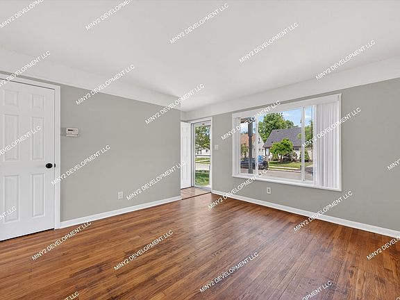 5th image of 24273 Lauren Ave