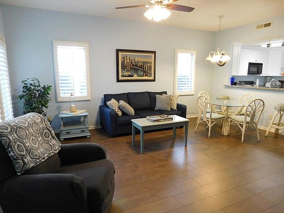 5th image of 1221 Tidewater Dr APT 2211