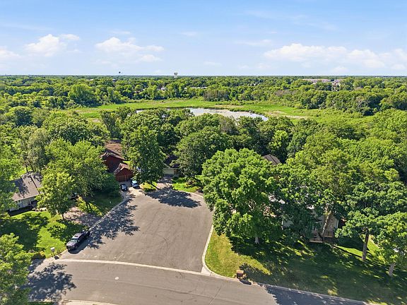 3rd image of 357 Forest Dr