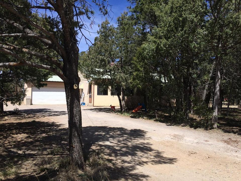 1st image of 22 Kuhn Dr