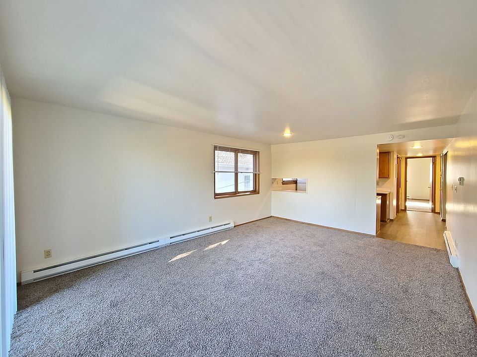 1st image of 705 S Lincoln St #304S