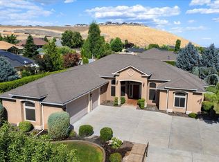 326 Rachel Rd, Kennewick, WA 99338