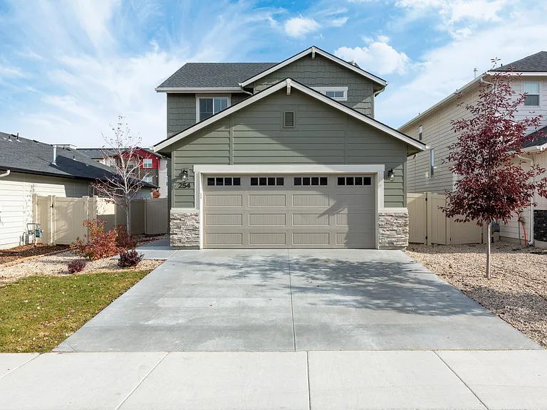 254 S Riggs Spring Ave — Photo 3