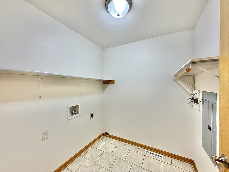 121 Sater St #1 — Photo 7