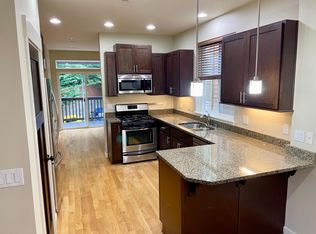 17831 NE 95th Ct, Redmond, WA 98052