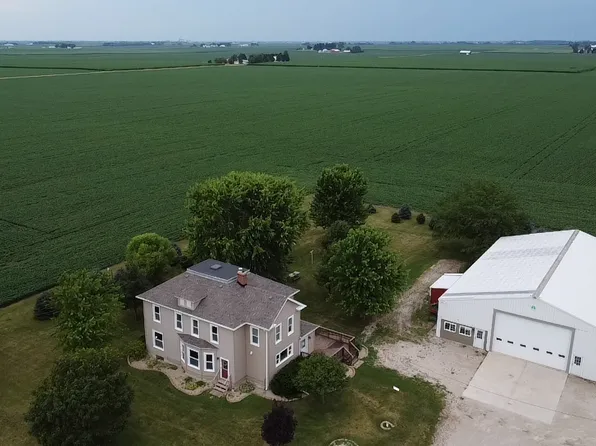 4731 E 10th Rd, Earlville, IL 60518