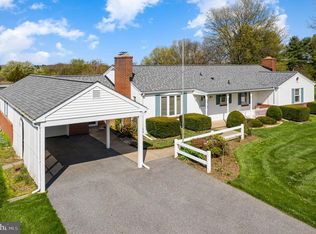 438 Hook Rd, Westminster, MD 21157