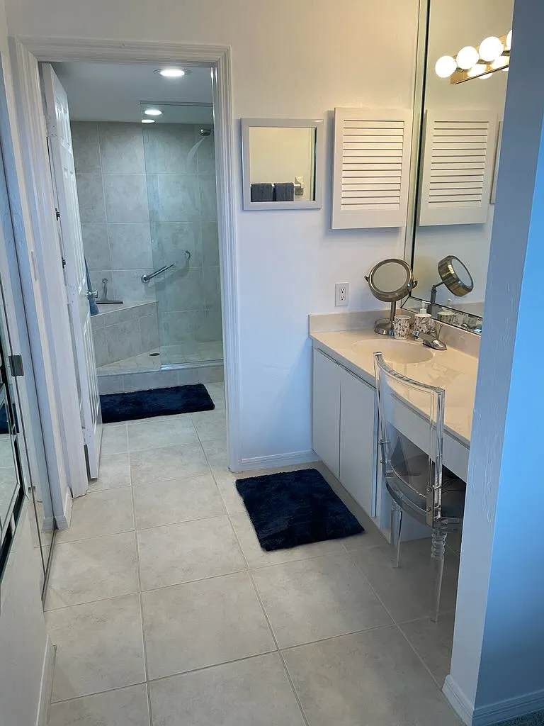 15171 Cedarwood Ln — Photo 2