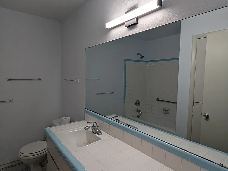 1711 Charles Cir — Photo 8