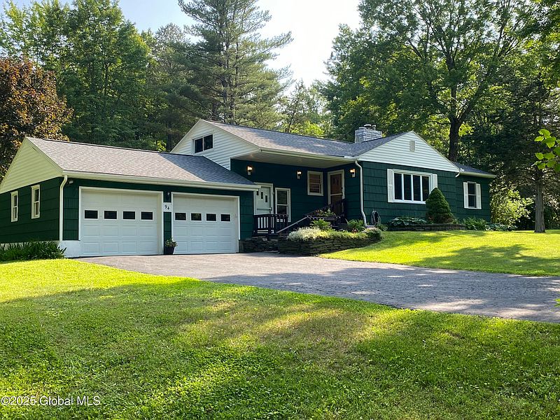 2nd image of 94 Dubois Lane