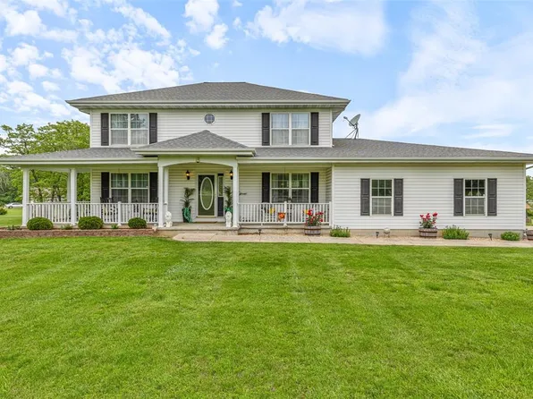 300 Ridgewood Ct, Farmington, MO 63640