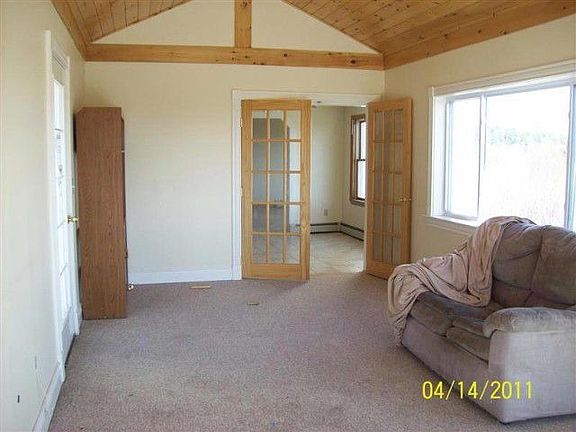 5th image of 17 Canterberry Dr