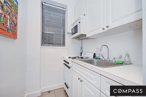 Rented by Compass | media 11