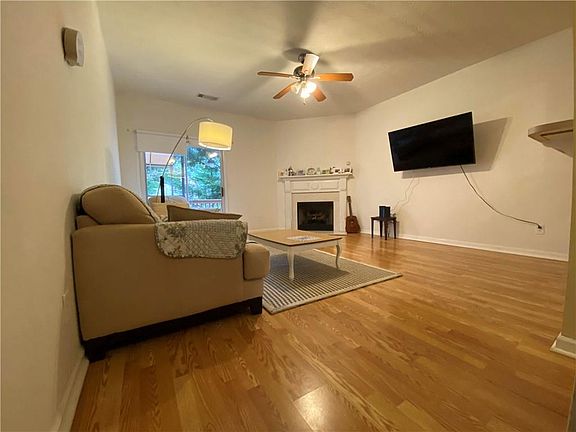 5th image of 2659 Heathrow Dr