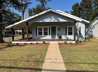 284 Byrd Ave N, Philadelphia, MS 39350