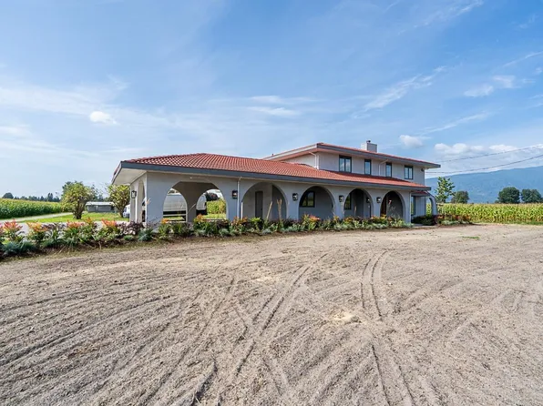 14017 Hale Rd, Pitt Meadows, BC V3Y 1Z1