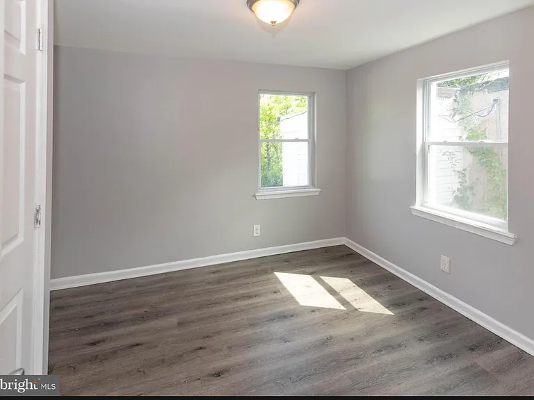 2510 Mosher St — Photo 3