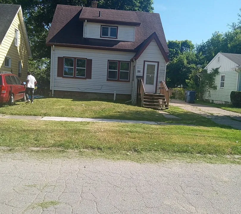 843 Remington Ave