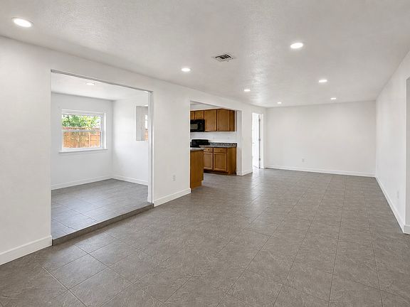3rd image of 2442 Gorham Ave