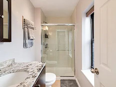 3rd image of 132 Adams St APT 7