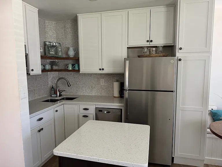 918 Pirate Cove Ln #6A — Photo 3