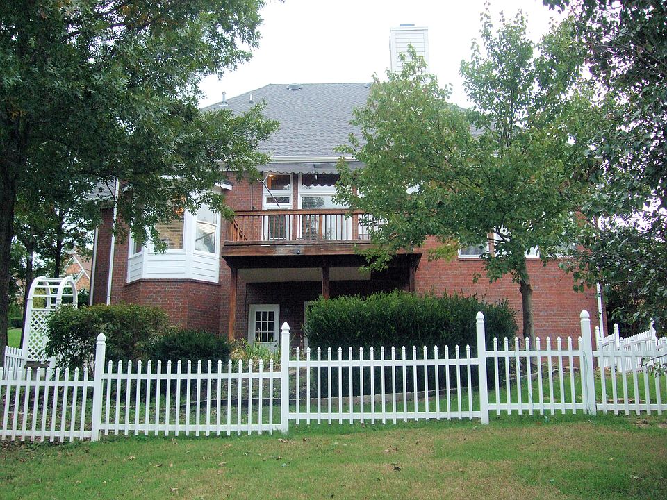 2nd image of 145 Broadwell Cir