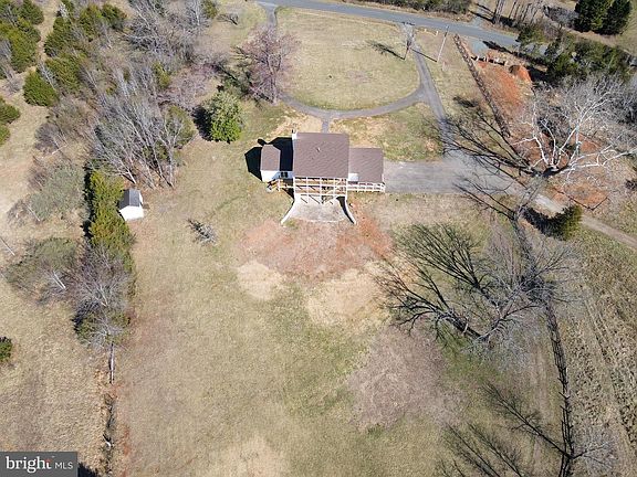 4th image of 1950 Campbell Rd