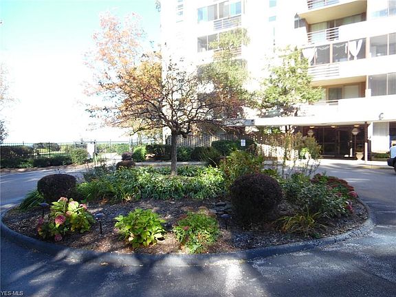2nd image of 25801 Lake Shore Blvd APT 33