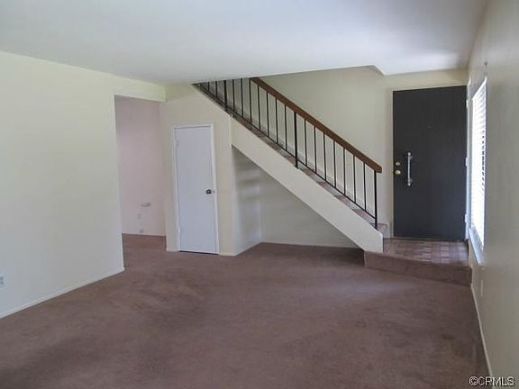 3rd image of 752 Knollwood Ln