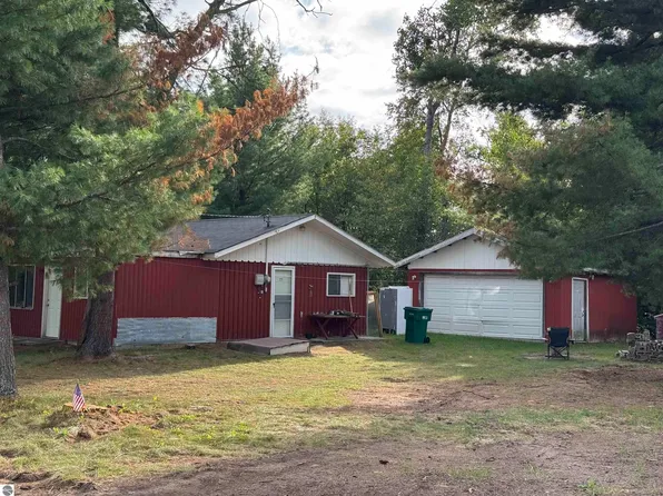 5354 Wildwood Dr, Prescott, MI 48756