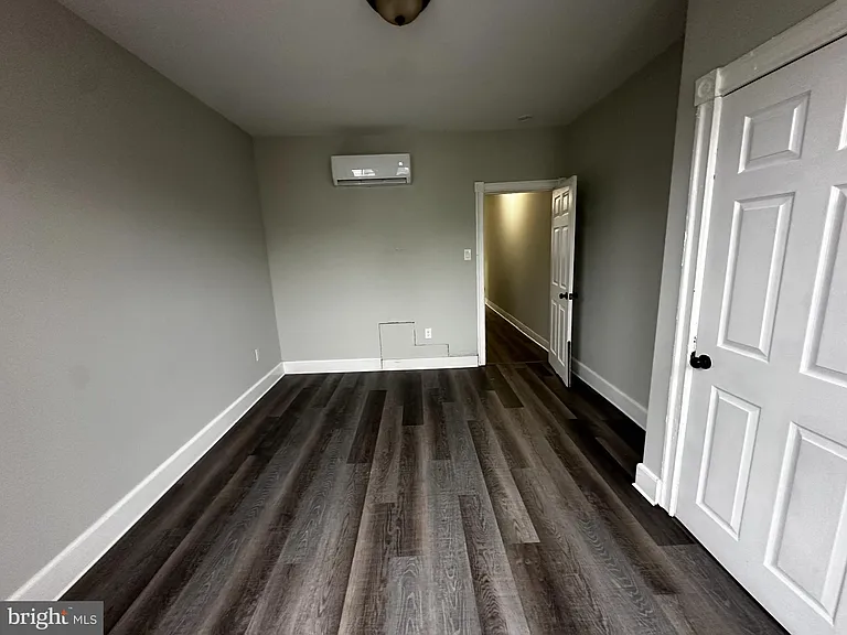5729 Pine St #2 — Photo 8