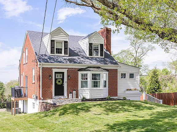 2nd image of 402 Rossford Ave