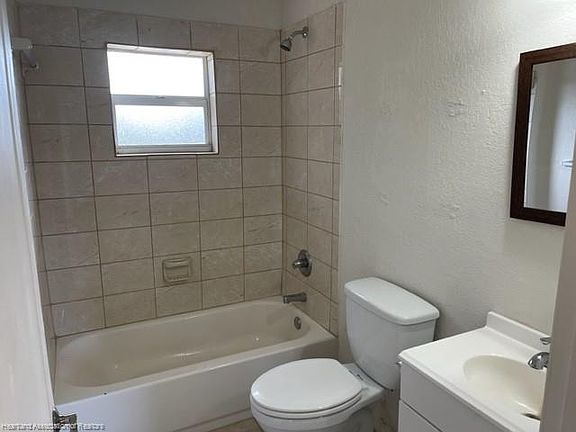 5th image of 1435 Crossview St