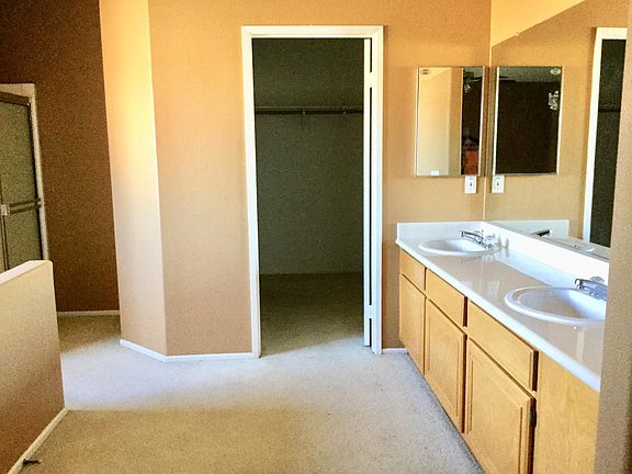 4th image of 3928 Rushmore Ct