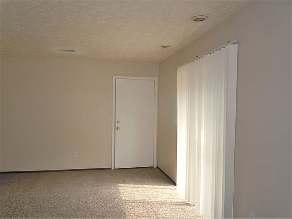 3rd image of 1108 Apache Dr #C