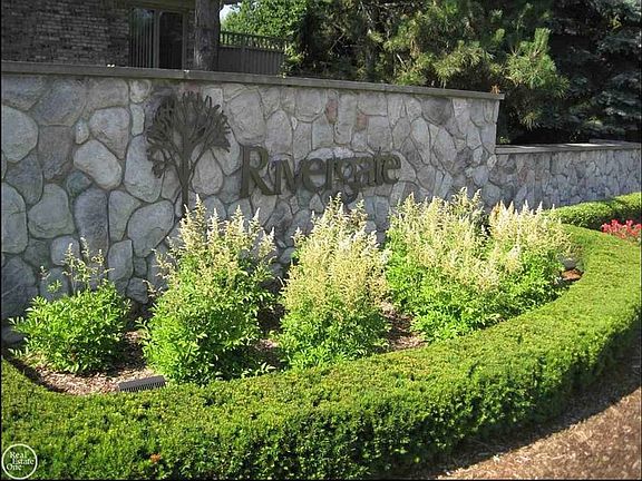 5th image of 43304 Herring Dr