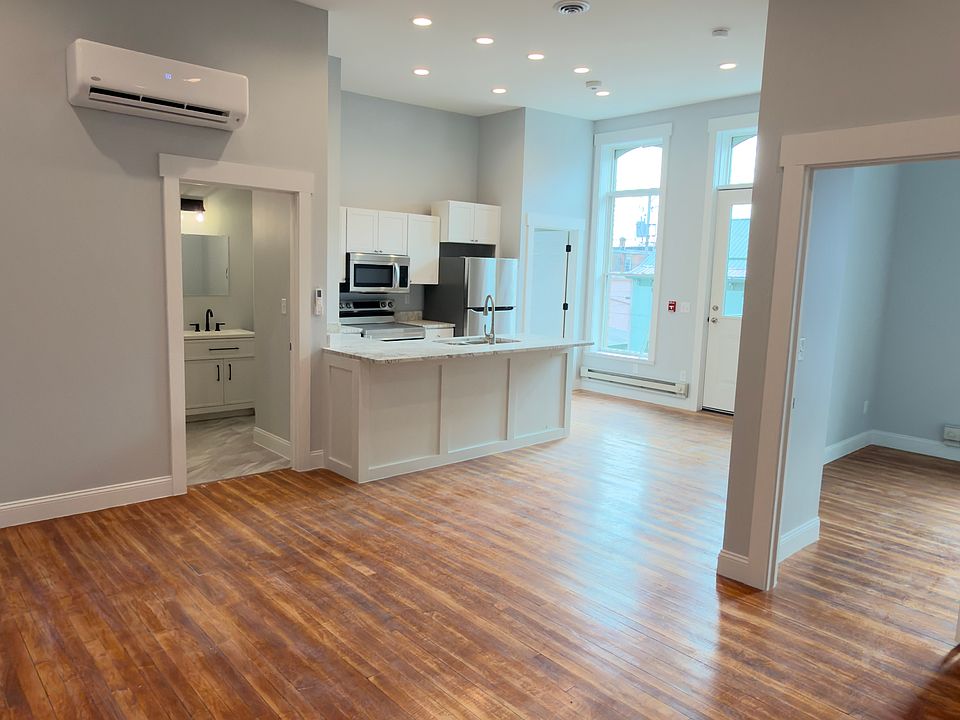 1st image of 1602 Central Ave #202