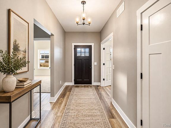 5th image of 12945 Poppy Ln