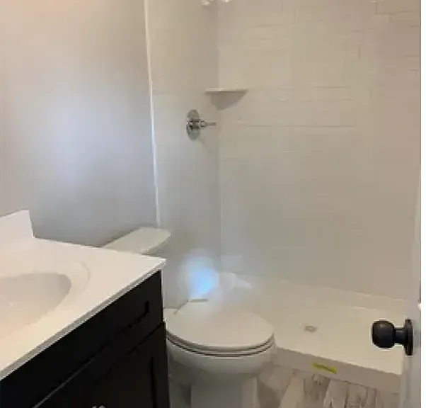 305 Netherland Ave #2 — Photo 10