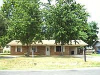 1st image of 904 Parkway Dr