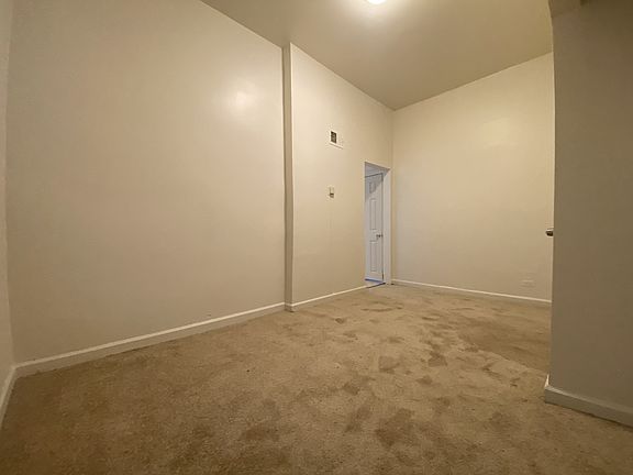 5th image of 4841 S Loomis Blvd #1