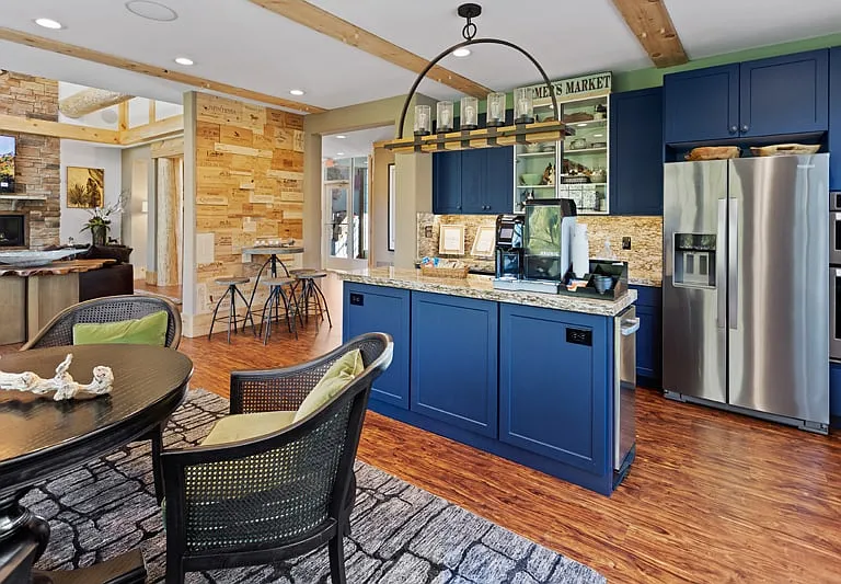 River Pointe — Photo 4