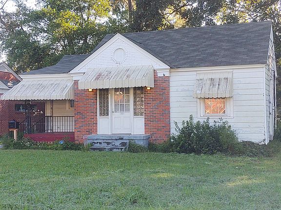 2nd image of 13 Oak Forest Dr