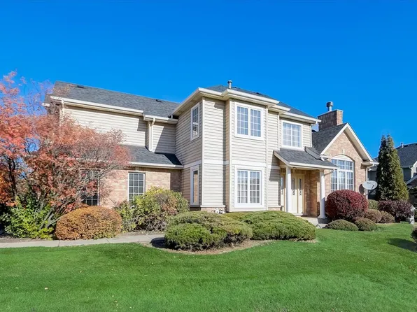 18419 Carrington Ct, Hazel Crest, IL 60429