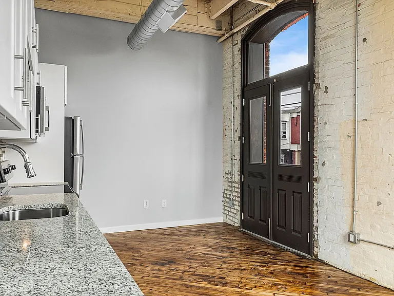 Westmoreland Lofts — Photo 20