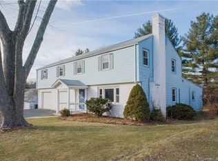 18 Woodmont Rd, West Hartford, CT 06117